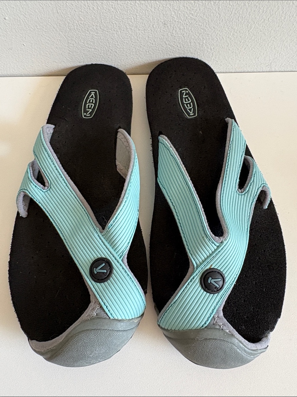KEEN Sz 7 Aqua Sport Flip Flops Comfort Sandals